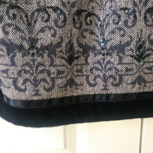 LikeNew LOFT brown herringbone/ black velvet skirt